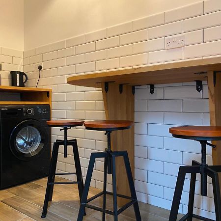 Queen Street Boutique Suites เอดินบะระ ภายนอก รูปภาพ A breakfast bar