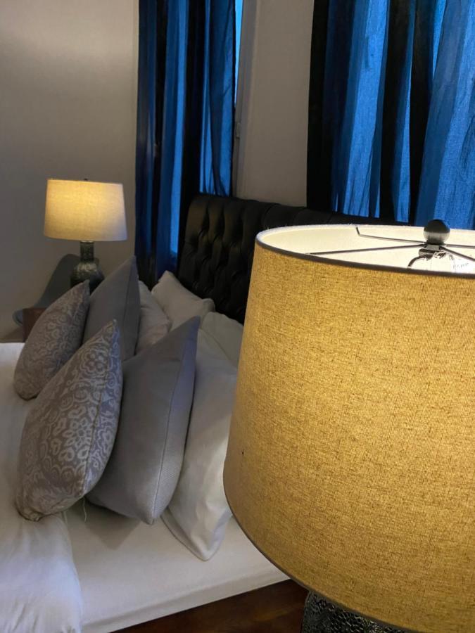 Queen Street Boutique Suites เอดินบะระ ภายนอก รูปภาพ A lampshade