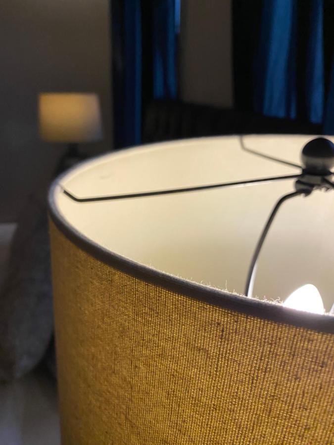 Queen Street Boutique Suites เอดินบะระ ภายนอก รูปภาพ A lampshade