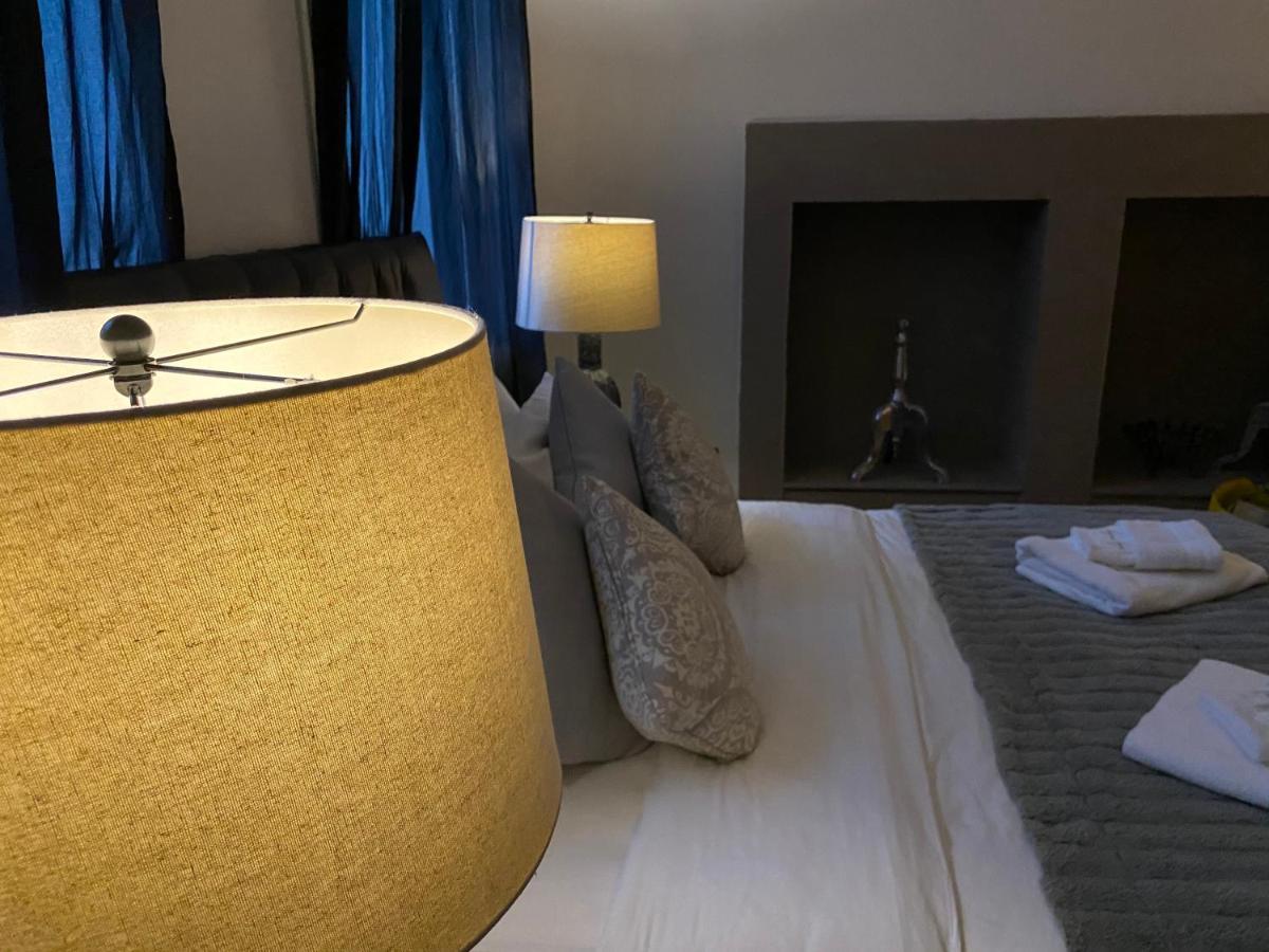 Queen Street Boutique Suites เอดินบะระ ภายนอก รูปภาพ A lampshade